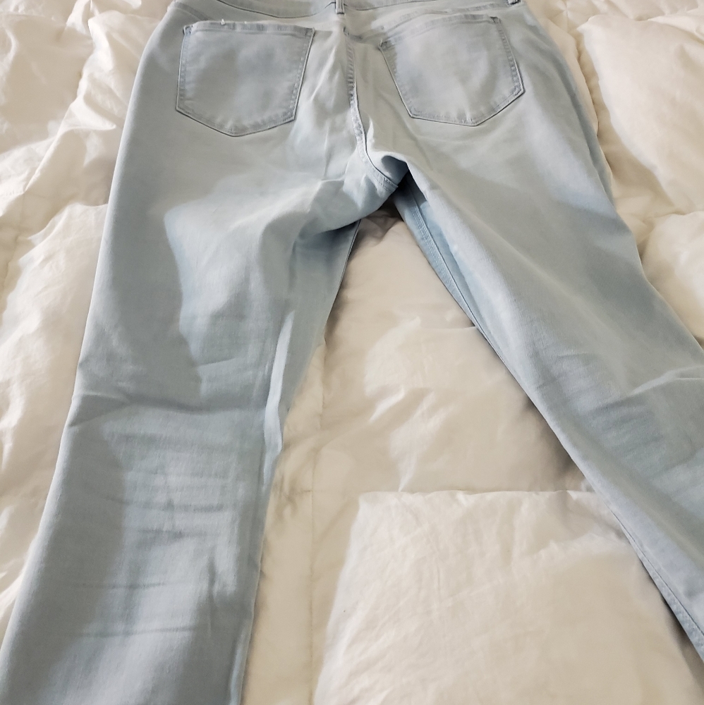 Old Navy Rockstar jeans - Picture 4 of 7